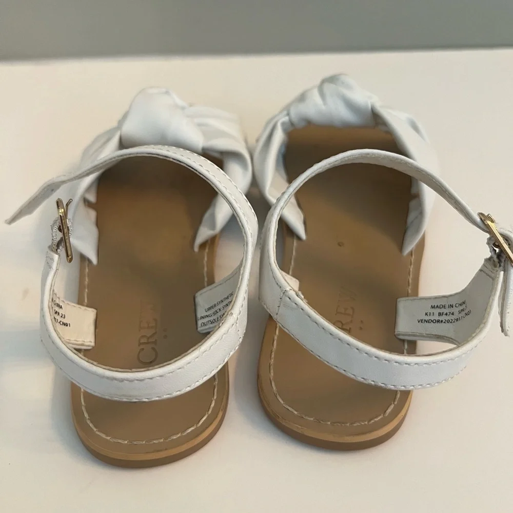 VGUC Girl’s Knotted Sandal with Ankle Strap